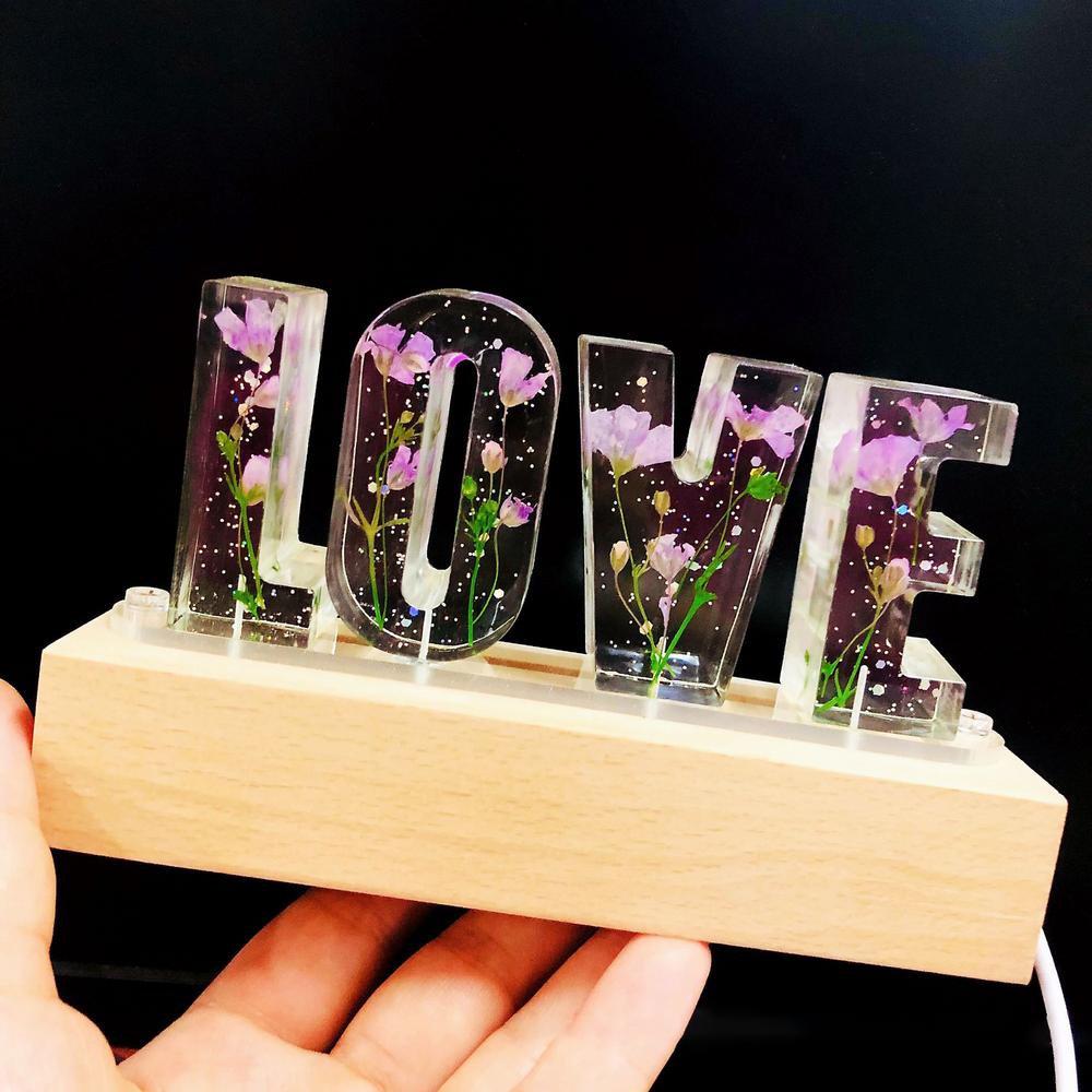 Personalised Dried Flowers Night Light Lamp Dector Valentine's Day Gift